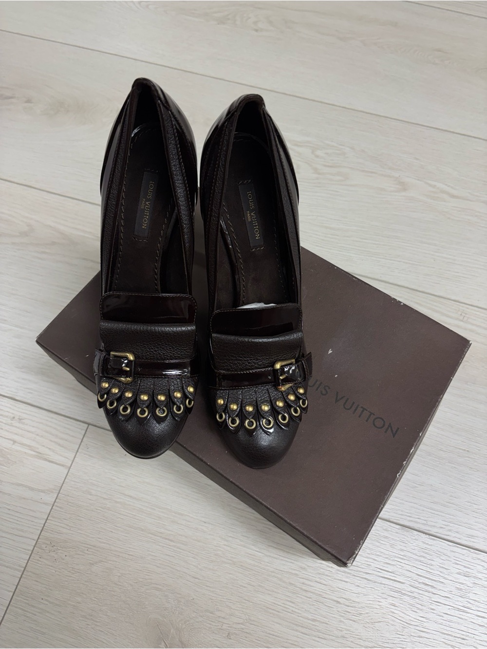 Louis Vuitton Balmoral Brogue Leather Pump in Moka with Gold Stud Accents